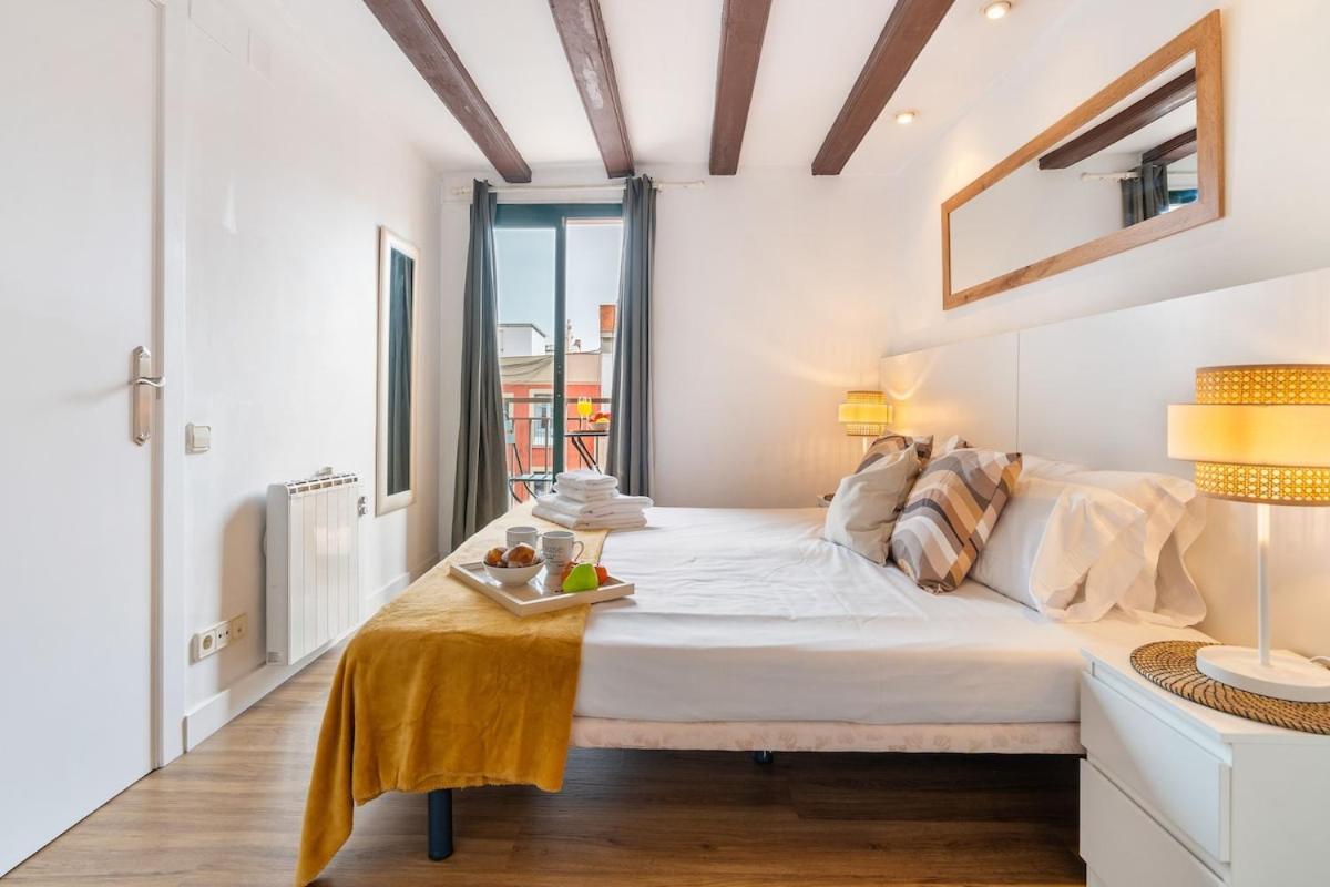 Lodging Apartments Liceu G1 Barselona Dış mekan fotoğraf