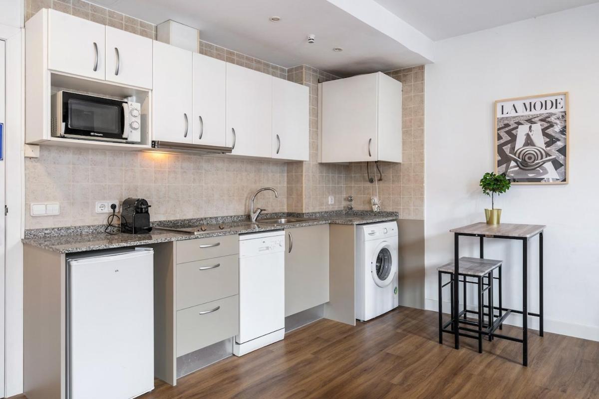 Lodging Apartments Liceu G1 Barselona Dış mekan fotoğraf