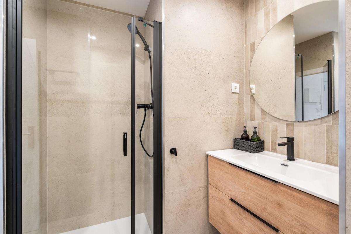Lodging Apartments Liceu G1 Barselona Dış mekan fotoğraf